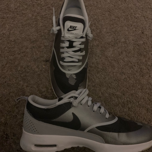 Nike Air Max Thea Gray Camo - Picture 2 of 4